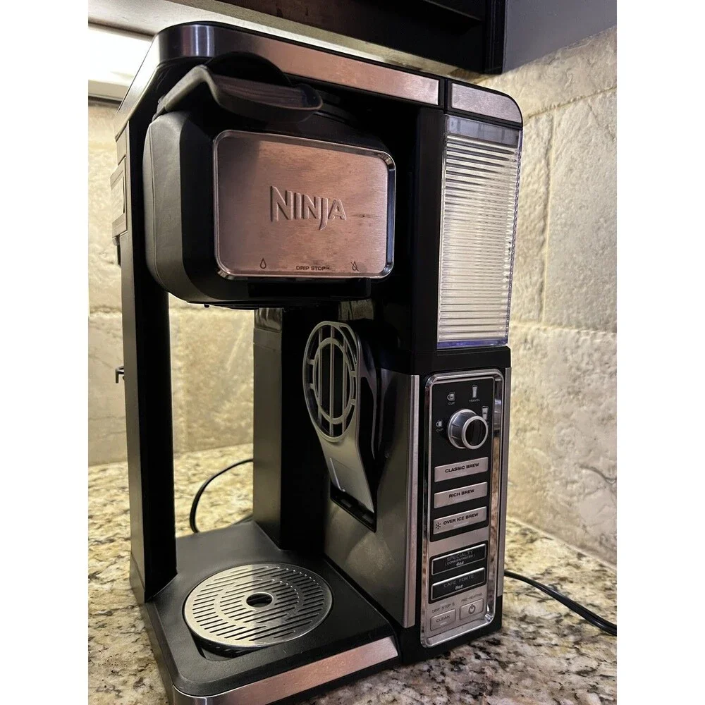 Ninja CF110 Single Serve POD Free Coffee Bar Hot And Iced Coffee Auto IQ Frother